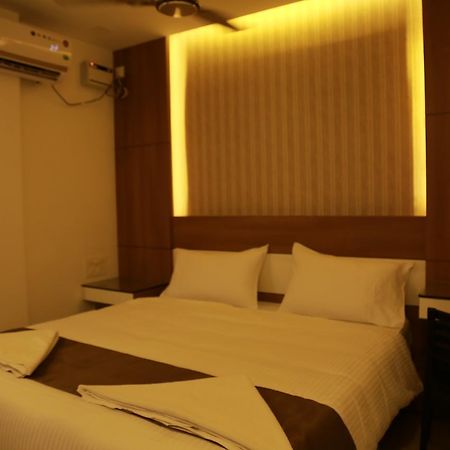 The Galaxy Suites Kochi Екстер'єр фото