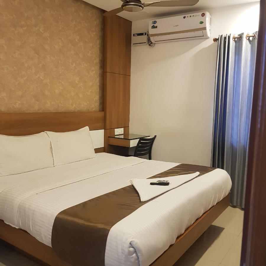 The Galaxy Suites Kochi Екстер'єр фото